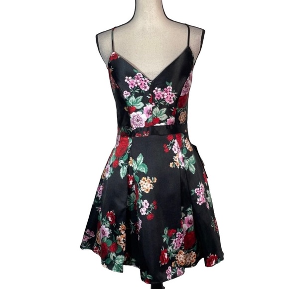 B. Smart Other - B.Smart Black Red Green Floral Sweetheart Neck Spaghetti Strap Party Dress 9